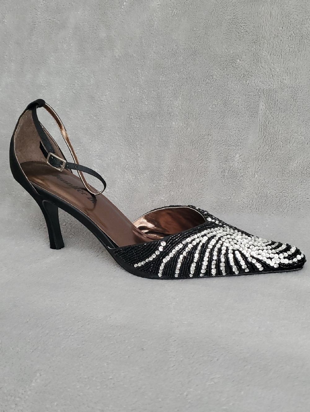 🆕️ JENNIFER B. Black Beaded Rhinestone Pointed Toe Ankle Strap Heels SIZE: 11W - Picture 4 of 12